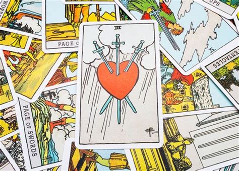 tarot divinatoire amour gratuit|Tirage du tarot de lamour